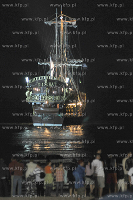 Plaza z Gdyni Srodmiesciu. Towarzyszace imprezie Beach...