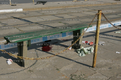 Policyjny radiowoz uderzyl rano w Szczecinie w przystanek...