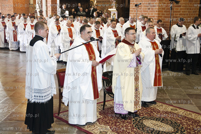 W Bazylice katedralnej w Pelplinie świecenia biskupie...