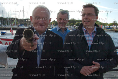 Ustka Leszek Miller, szef SLD w ramach akcji Pogodne...