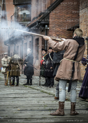 Gdansk. Wyspa Olowianka. Do abordazu - rekonstrukcja...