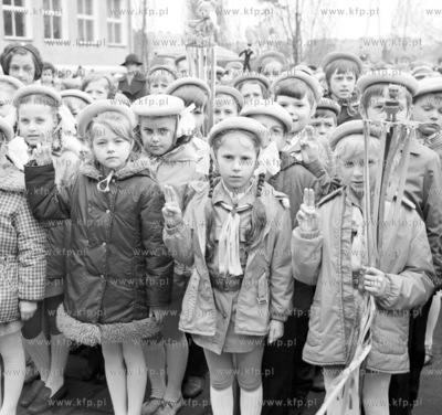 Uroczystosc z okazji odsloniecia pamiatkowej tablicy...