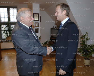 Donald Tusk przyjechal do rodzinnego Gdanska, po wygranych...