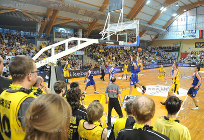 Sopot. Hala 100-lecia. Asseco Prokom pokonal w 5 meczu...