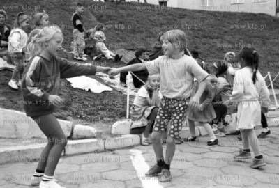 Festyn dla dzieci w Gdansku Oruni. 10.09.1994 3 M.Kosycarz...