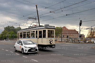 Gdańsk. Oficjalna prezentacja zabytkowego tramwaju...