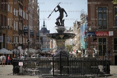 Gdansk. Dlugi Targ. Fontanna Neptuna. 29.06.2012 fot....