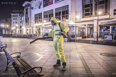 Dezynfekcja  miejsc publicznych ( ławki i przystanki...