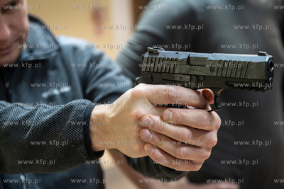 Akademia Marynarki Wojennej w Gdyni. Trenuj w wojskiem...