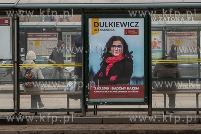 Gdańsk Wrzeszcz. Plakat wyborczy kandydatki na prezydenta...