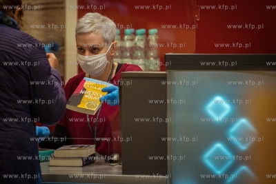 Biblioteka Manhattan ponownie otwarta. Od marca br....