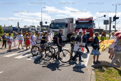 Gdańsk Letnica. Protest mieszkańców przyportowych...