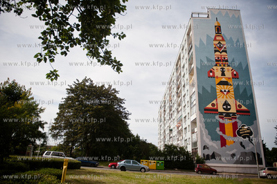 Gdansk. Zaspa. Nowy mural przy ul. Pilotow autorstwa...
