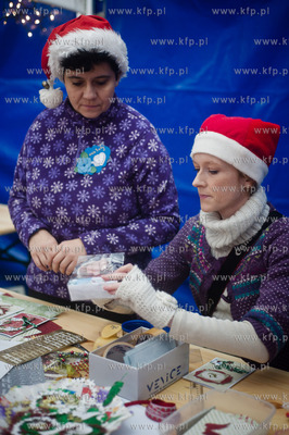 Sopot. Plac Przyjaciol Sopotu. Jarmark Bozonarodzeniowy.
Nz...