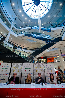 Gdansk. CH. Galeria Baltycka. Konferencja prasowa poprzedzajaca...