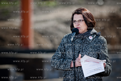 Gdansk. Uroczystosc wmurowania kamienia wegielnego...