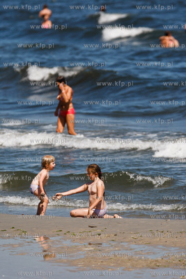Gdynia. Upalny, sloneczny, wakacyjny dzien na plazy...