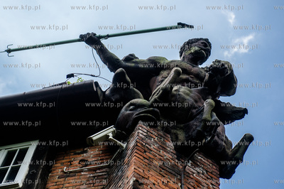 Gdansk. Biskupia Gorka. Zabytkowy budynek dawnego Schroniska...