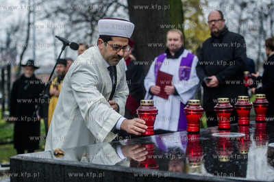 Gdańsk. Cmentarz Nieistniejących Cmentarzy. Modlitwa...