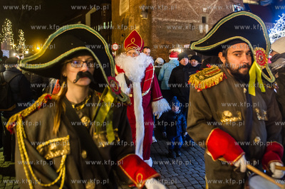 Gdańsk. Przywitanie Swietego Mikolaja oraz zapalenie...