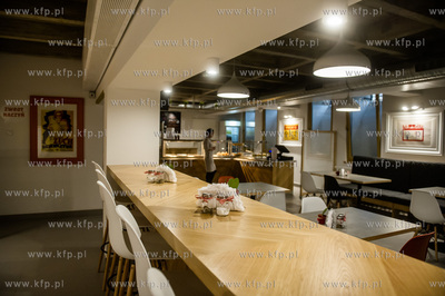 Gdańsk. Urząd Miasta. Otwarcie Baru Centrala, prowadzonego...