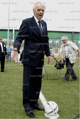 Otwarcie boiska pilkarskiego ze sztuczna nawirzchnia...