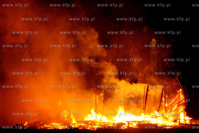 Sopot. W niedziele ok. godz 17 wybuchl pozar w klubie...