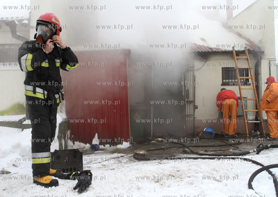 Pozar w sklepie rybnym na Gdanskim osiedlu Morena,...