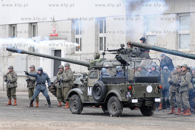 Plan zdjeciowy filmu o masakrze robotnikow na Wybrzezu...