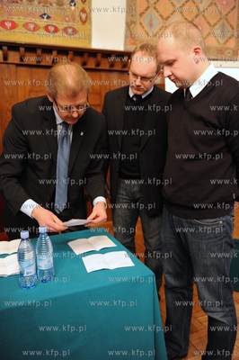 Sopot. I Sesja nowo wybranej Rady Miasta. Wybory przewodniczacego...