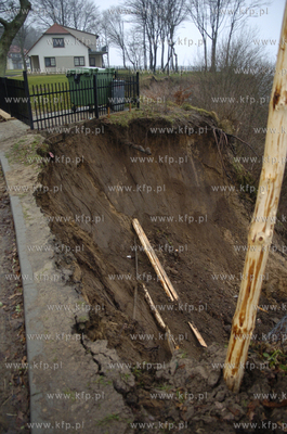 Jaroslawiec Zawalil sie nadmorski klif. Uszkodzenia...