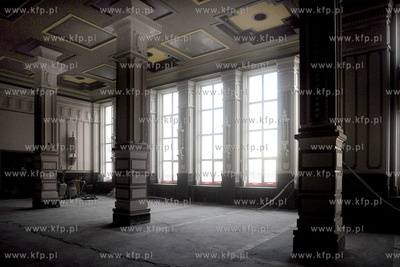 Dawna sala restauracyjna dworca kolejowego Gdynia Glowna...