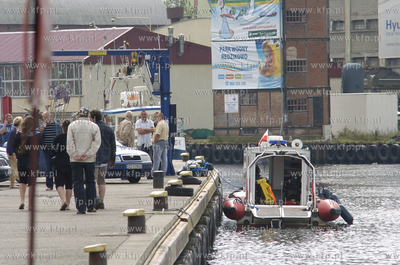 W porcie morskim w Ustce utonal pletwonurek, ktory...