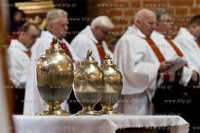 Wielki Czwartek, Msza Krzyzma w katedrze pelplinskiej...