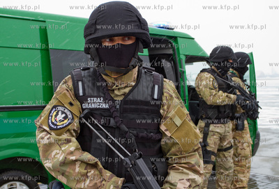 Wojewoda pomorski przekazal Morskiemu Oddzialowi Strazy...