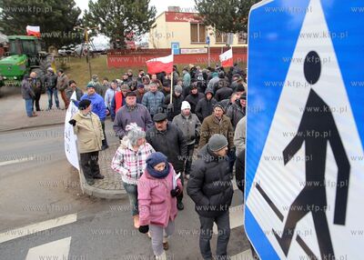 Protest rolnikow z powiatow chojnickiego i tucholskiego...