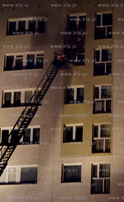 Gdańsk. Suchanino. Pożar w jednym z bloków na ul.Paderewskiego....