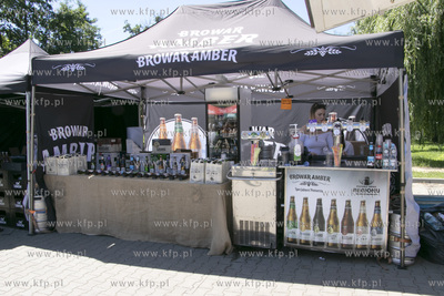 I Festiwal Smaków Food Trucków na parkingu przy ul....