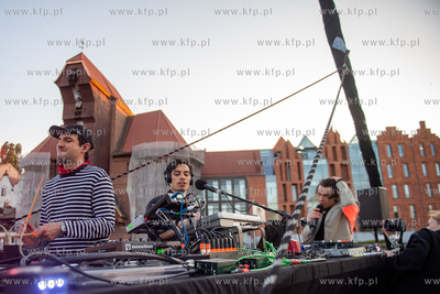 Koncert zespołu Kamp! na wodach Motławy w ramach...