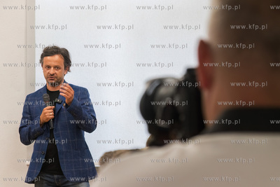 Prezentacja wyników badań archeologicznych na terenie...