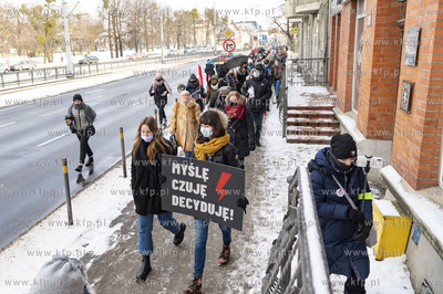 Pod siedzibą Radia Gdańsk w Gdańsku-Wrzeszczu, rozpoczęła...