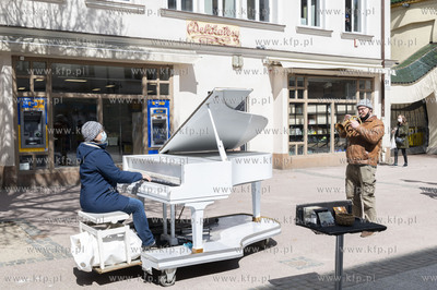 Sopot, ul. Bohaterów Monte Cassino. 24.04.2021 Fot....