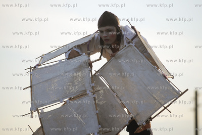 XIII edycja Festiwalu Teatrow Ulicznych FETA. FETA...