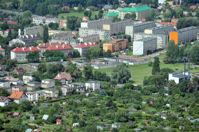 Pruszcz Gdanski z lotu ptaka. Widok na min bloki przy...