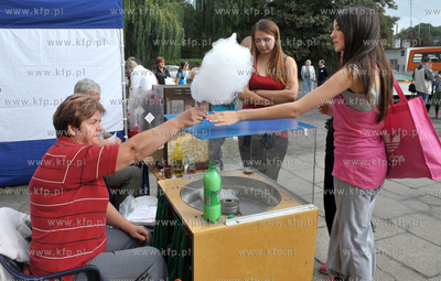 Festyn Poznajmy się na Siedlcach  na pozegnanie lata...