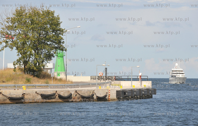 Gdansk Nowy Port. Wejscie po portu.30.08.2009 Fot....