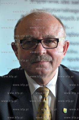 Wicepremier Janusz Piechocinski spotkal sie w Zukowie...