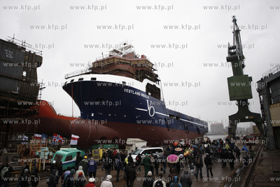 Stocznia Gdansk. Wodowanie specjalistycznego statku...