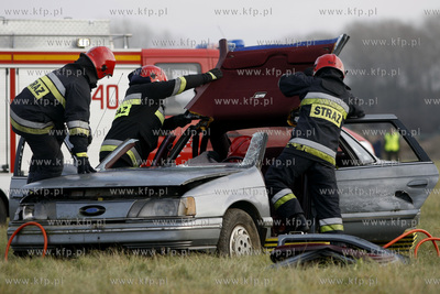 Pruszcz Gdanski. Festyn wojskowy z okazji 44 - lecia...