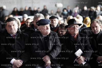 Gdansk. Uroczystość zawieszenia wiechy na budowanym...